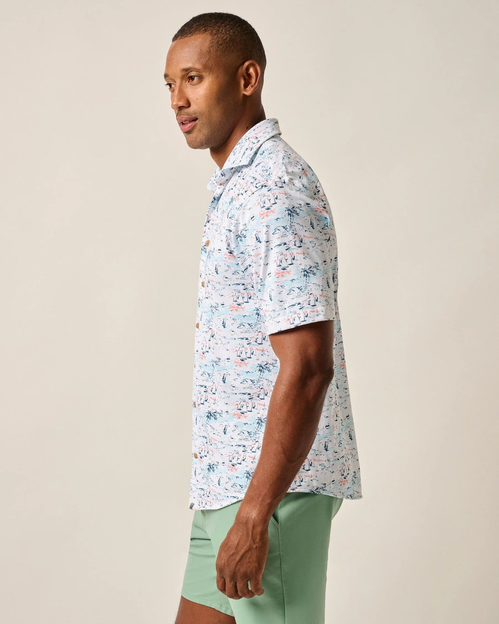 Johnnie-O Short Sleeve Hangin’ Out Button Down Shirt - Making Waves JMWS100150
