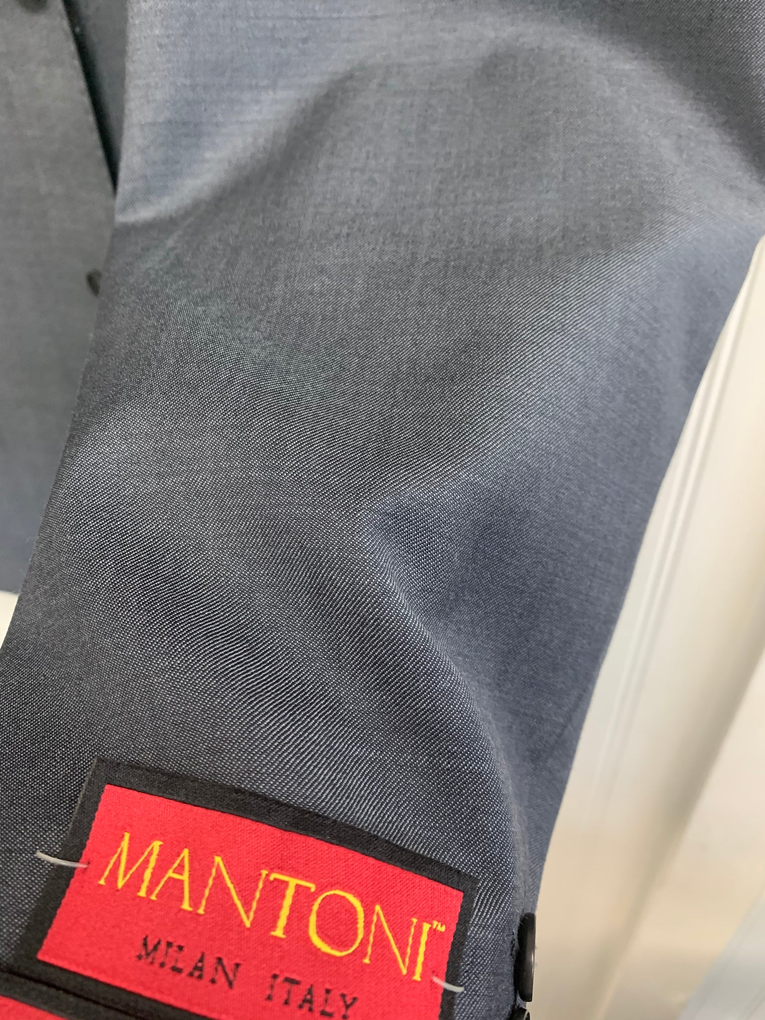 Mantoni Super 140 Wool Suit- 78200-2 (Medium Gray Sharkskin)