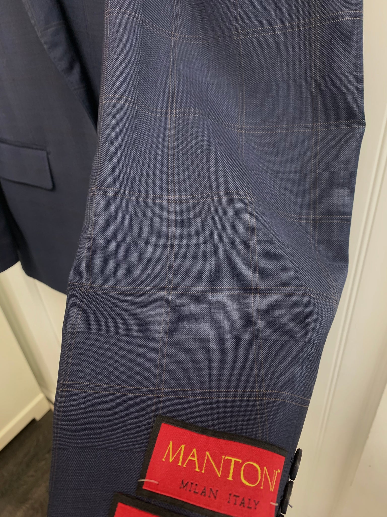 Mantoni Super 140 Wool Suit- 87134-1 (Navy w/ Tan Windowpane)